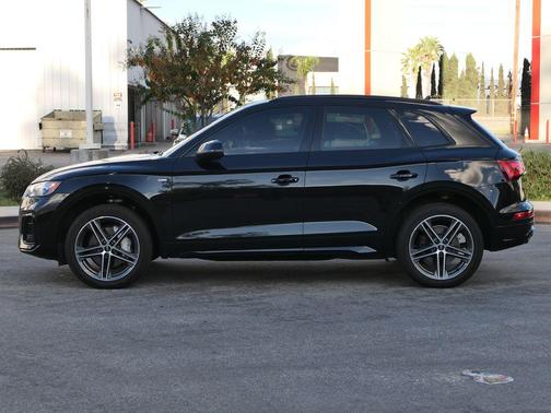 2023 Audi Q5 e 55 S line Premium Plus