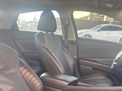 2023 Hyundai ELANTRA HEV Limited