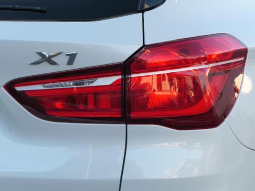 2017 BMW X1 sDrive28i
