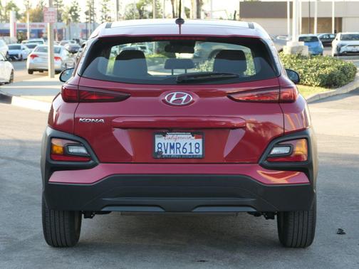 2021 Hyundai KONA SE