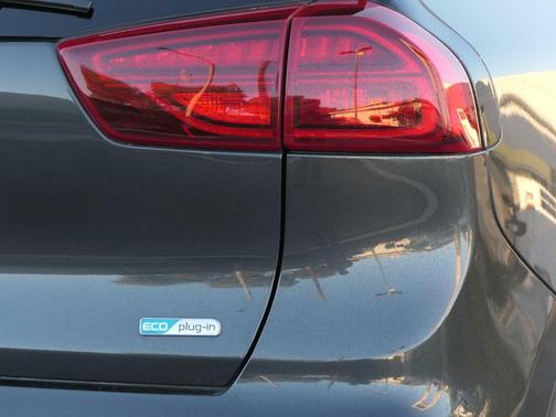 2022 Kia Niro Plug-In Hybrid EX