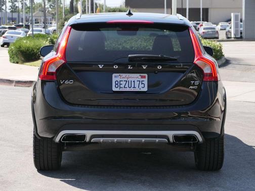 Black 2017 Volvo V60 Cross Country T5