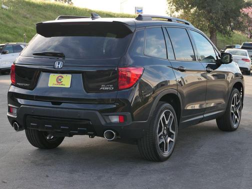 2023 Honda Passport AWD Elite