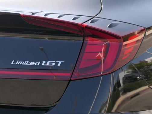 2022 Hyundai SONATA Limited