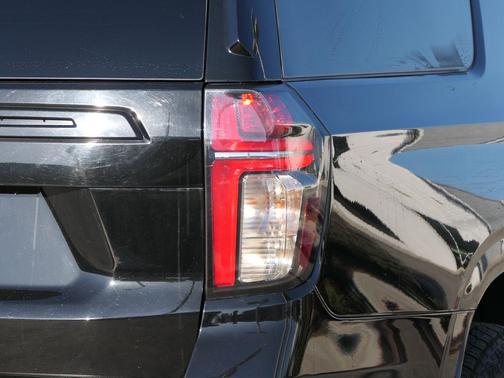 2023 Chevrolet Suburban 4WD Z71