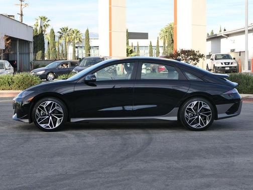 2024 Hyundai IONIQ 6 SEL