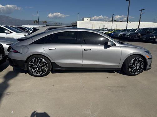 2024 Hyundai IONIQ 6 Limited