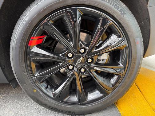 Mosaic Black Metallic 2023 Chevrolet Bolt EUV FWD Premier
