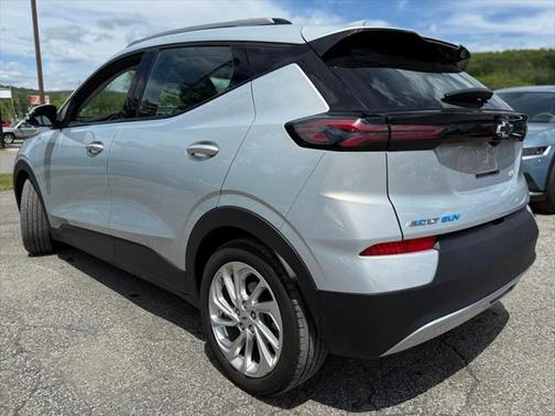 2023 Chevrolet Bolt EUV FWD LT