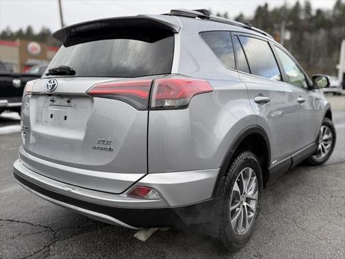 2017 Toyota RAV4 Hybrid XLE