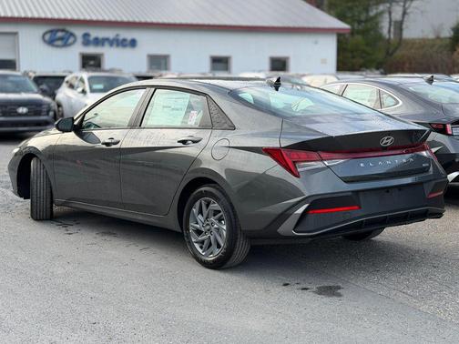 2026 Hyundai ELANTRA HEV Blue