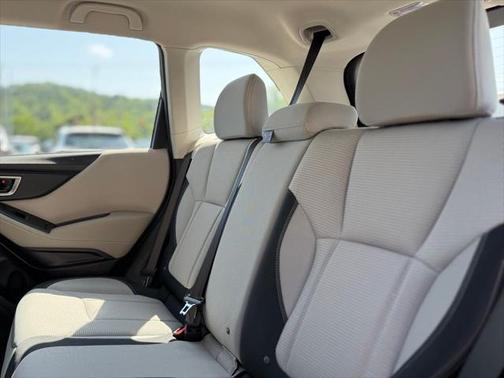 2022 Subaru Forester Base