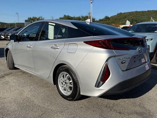 2017 Toyota Prius Prime Plus