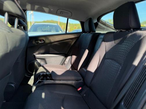 2017 Toyota Prius Prime Plus