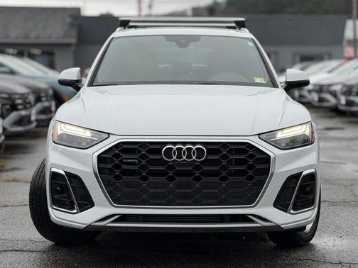 2021 Audi Q5 Premium Plus 55 TFSI e quattro S tronic