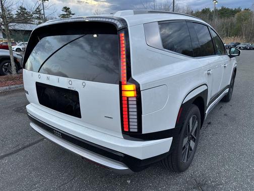 2026 Hyundai IONIQ 9 SEL