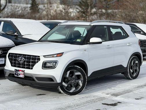 2023 Hyundai VENUE SEL