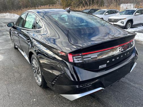 2026 Hyundai SONATA Hybrid SE