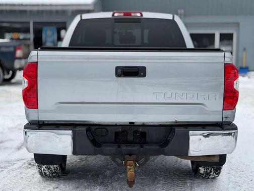 2016 Toyota Tundra SR5
