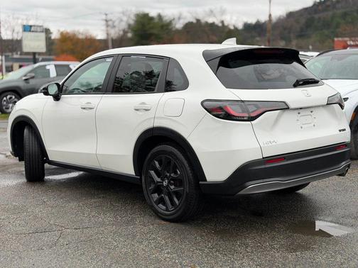 2025 Honda HR-V AWD Sport