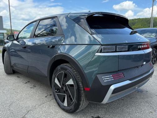 2025 Hyundai IONIQ 5 SE