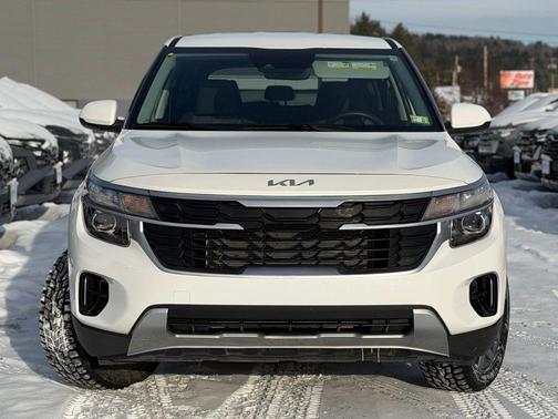 2025 Kia Seltos LX