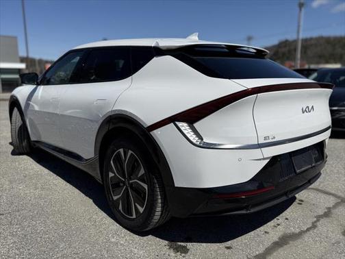 2024 Kia EV6 Wind