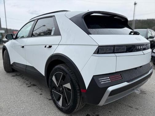 2025 Hyundai IONIQ 5 SE