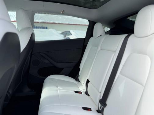 2024 Tesla Model Y Long Range Dual Motor All-Wheel Drive