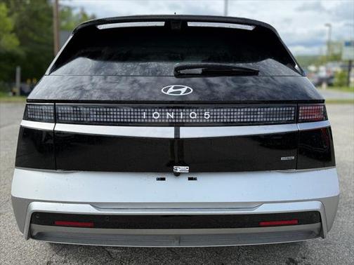 2025 Hyundai IONIQ 5 Limited