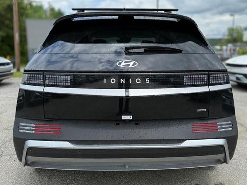 2025 Hyundai IONIQ 5 SEL