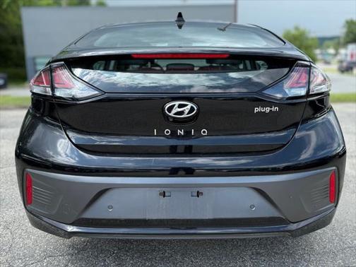 2021 Hyundai IONIQ Plug-In Hybrid Limited