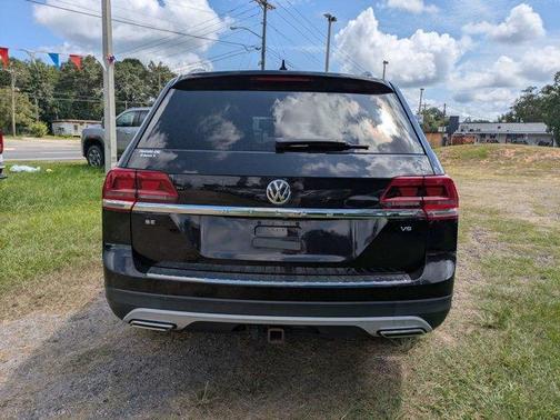 Deep Black Pearl Effect 2019 Volkswagen Atlas 3.6L SE w/Technology