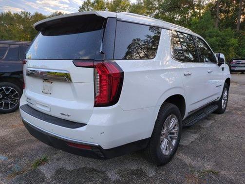 2022 GMC Yukon SLT