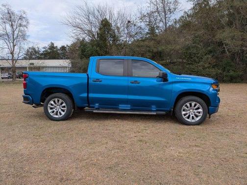 Glacier Blue Metallic 2022 Chevrolet Silverado 1500 Custom