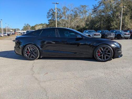 2023 Tesla Model S Plaid