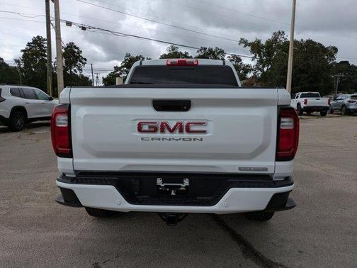 2025 GMC Canyon 2WD Elevation