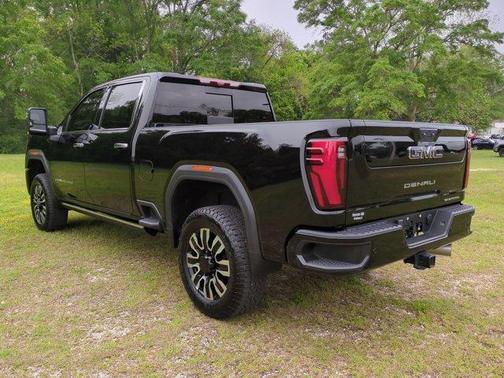 Onyx Black 2024 GMC Sierra 2500 Denali Ultimate