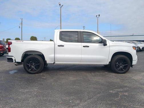 Summit White 2025 Chevrolet Silverado 1500 Custom