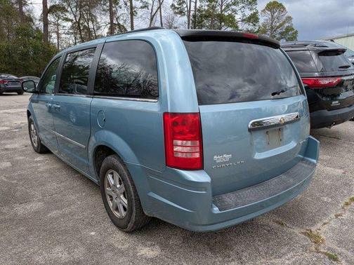 2010 Chrysler Town & Country Touring