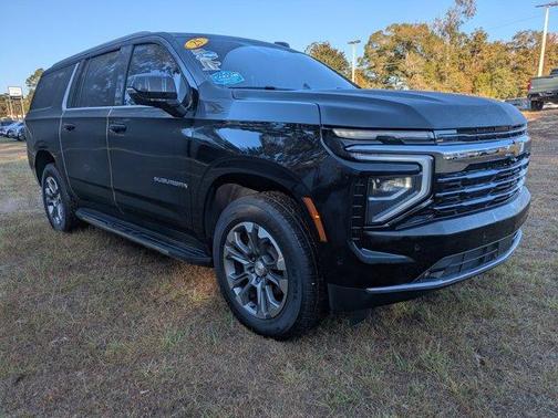 2025 Chevrolet Suburban LT