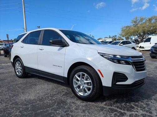 2023 Chevrolet Equinox LS
