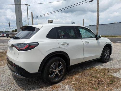 Platinum White Pearl 2023 Honda HR-V EX-L