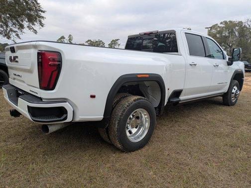 2026 GMC Sierra 3500 Denali