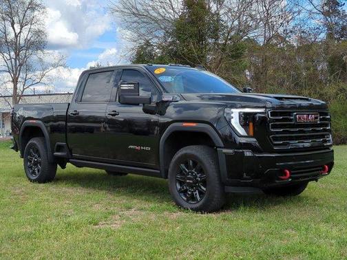 2025 GMC Sierra 2500 AT4