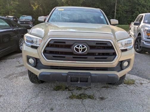 2016 Toyota Tacoma SR5