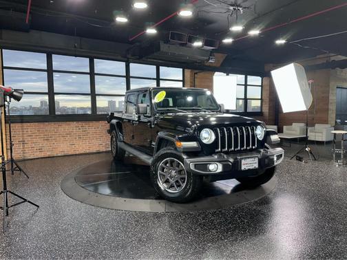 2022 Jeep Gladiator Overland