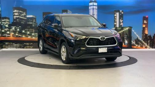2022 Toyota Highlander L