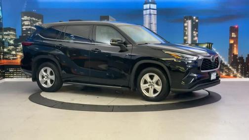 2022 Toyota Highlander L