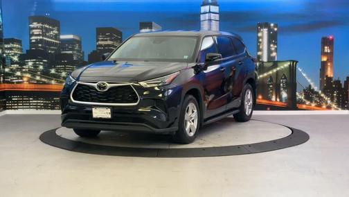 2022 Toyota Highlander L